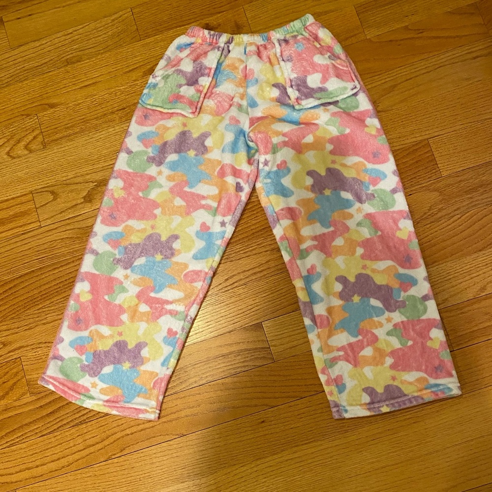 Girl’s Camo Fuzzy Pajama Pants With Pockets